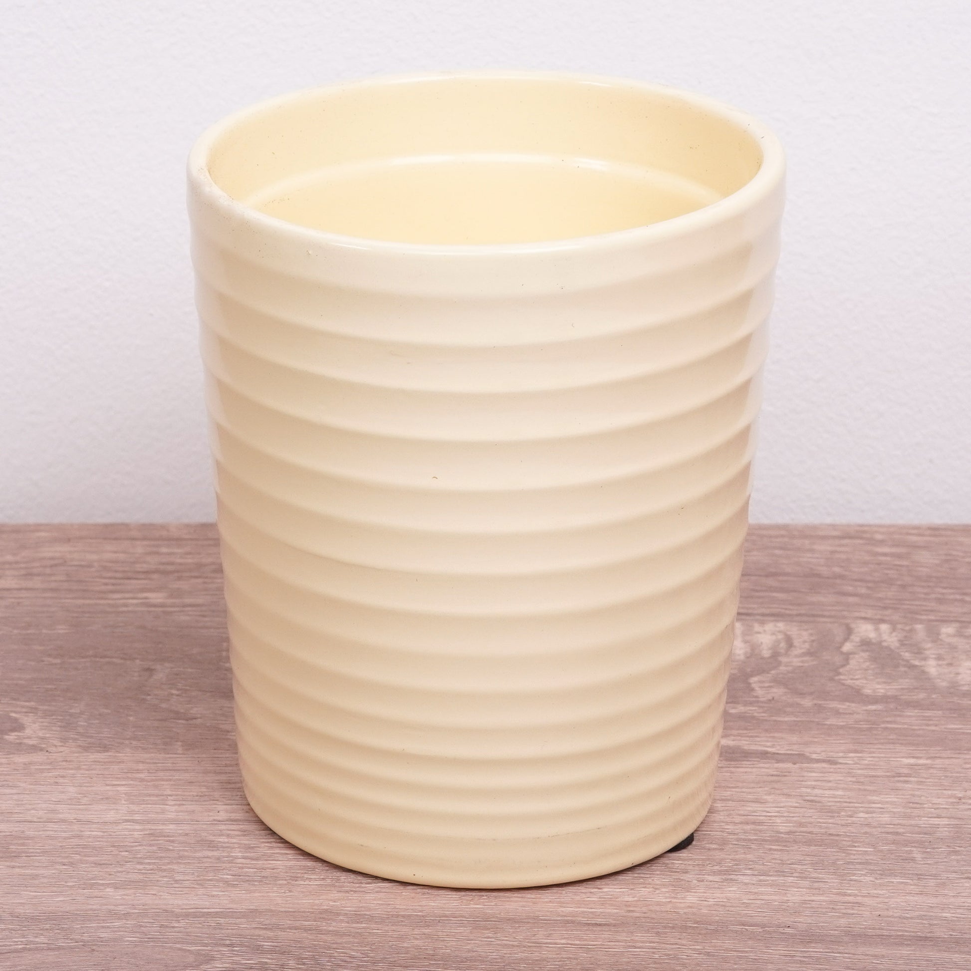 Lily Plant Pot | Yellow