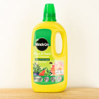 MiracleGro All Purpose Pour & Feed Ready To Use Liquid