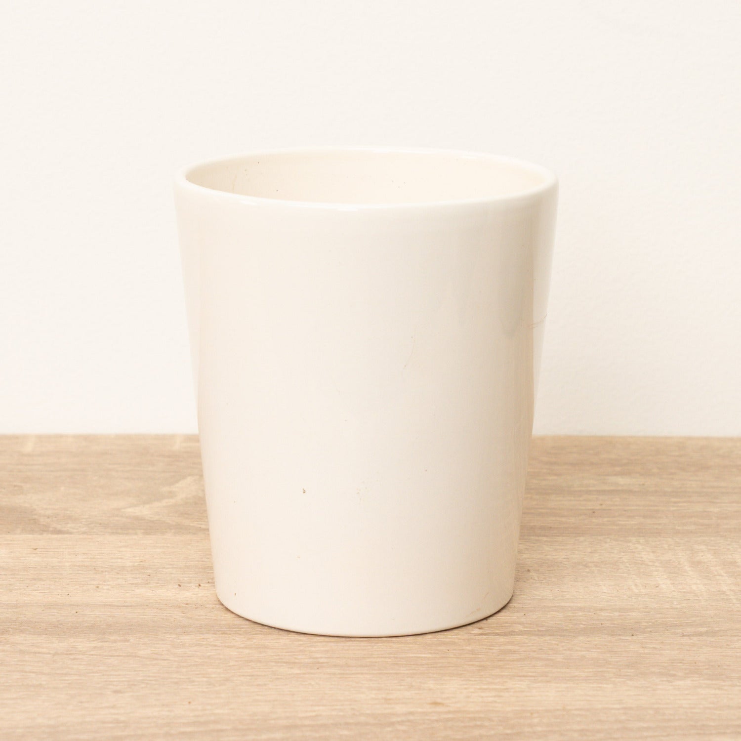 Imperfect! Patience Pot | White